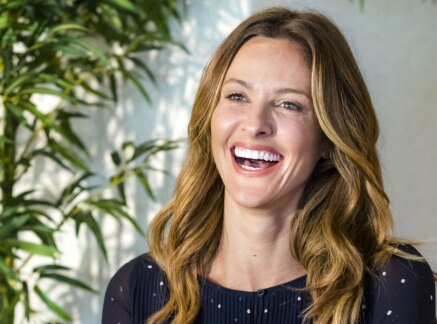 Exclusives - Hallmark Channel Star Jill Wagner - Meow Madness