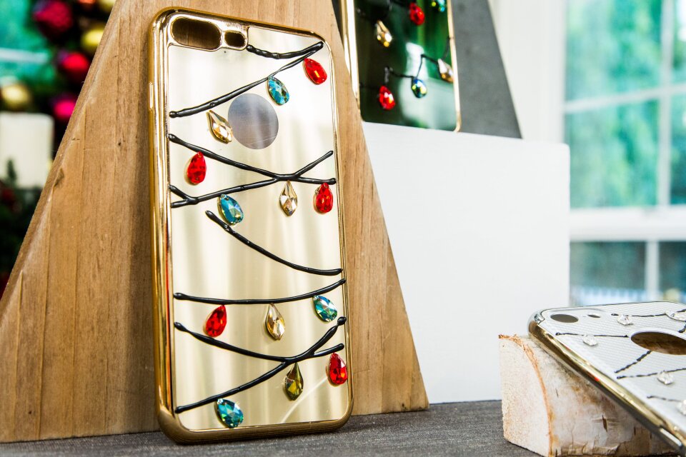 How To - DIY Christmas Phone Case How To - DIY Christmas Phone Case