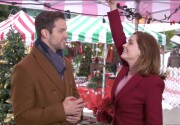Tinsel Trivia - Holiday Facts - Mingle All the Way