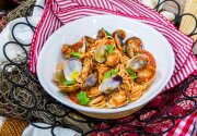 Spaghetti with Clams - Home & Family