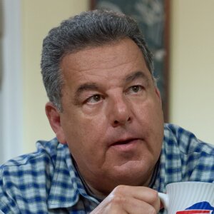 Steve Schirripa