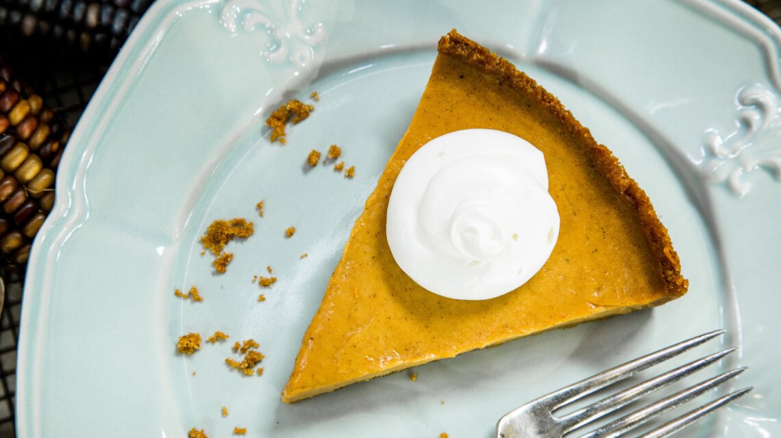 Pumpkin Pie with Gingersnap Crust