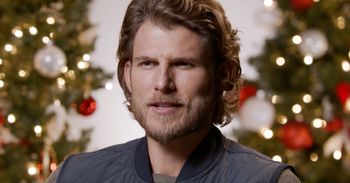 Sleigh Bell Stories - Travis Van Winkle - Project Christmas Wish